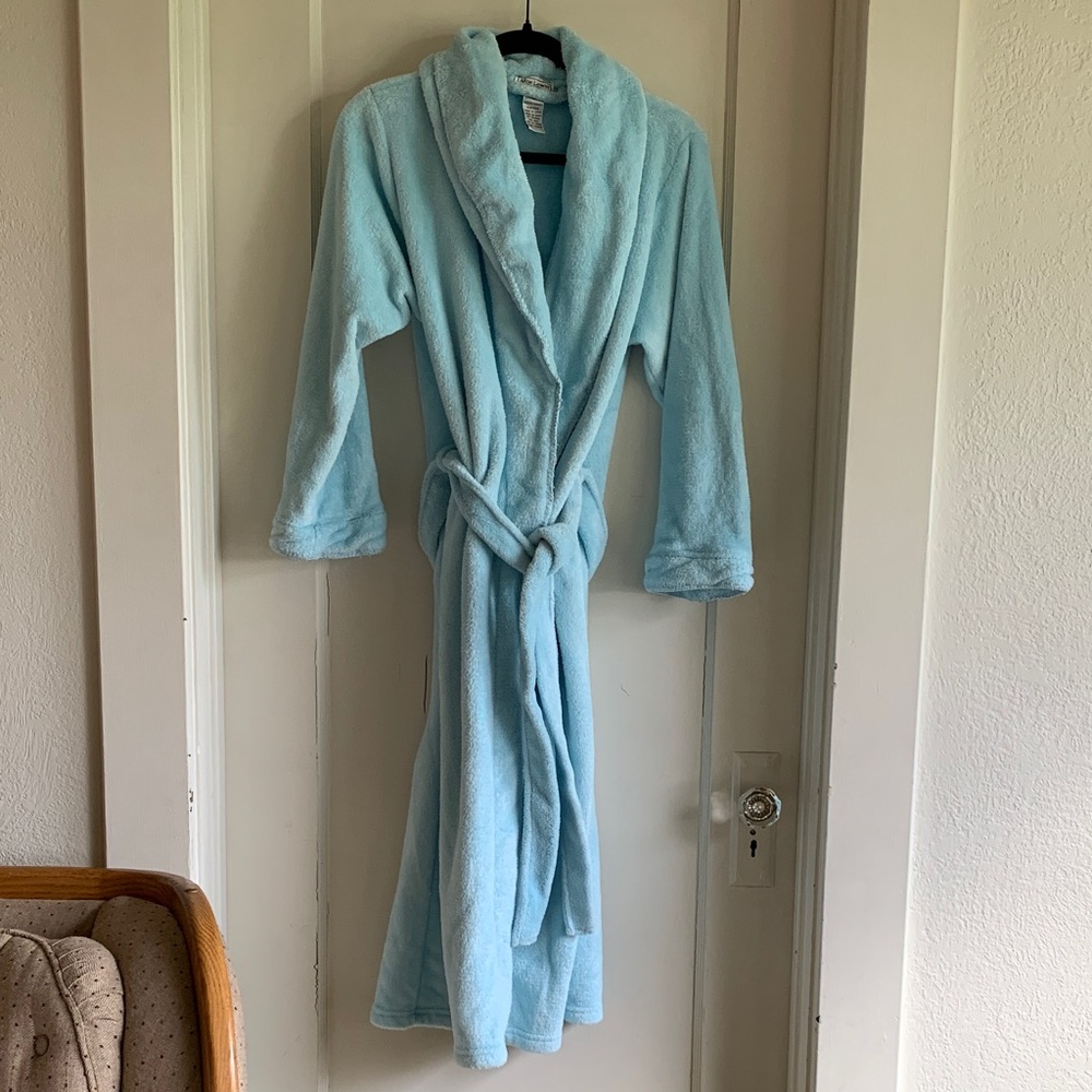 Anne Lewin New York Light Blue Bathrobe